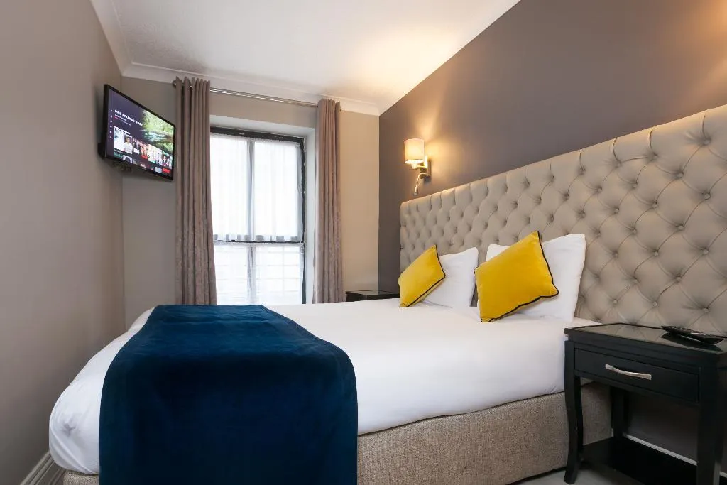 DOUBLE STANDARD Room, Dublin Central Inn, Dublin