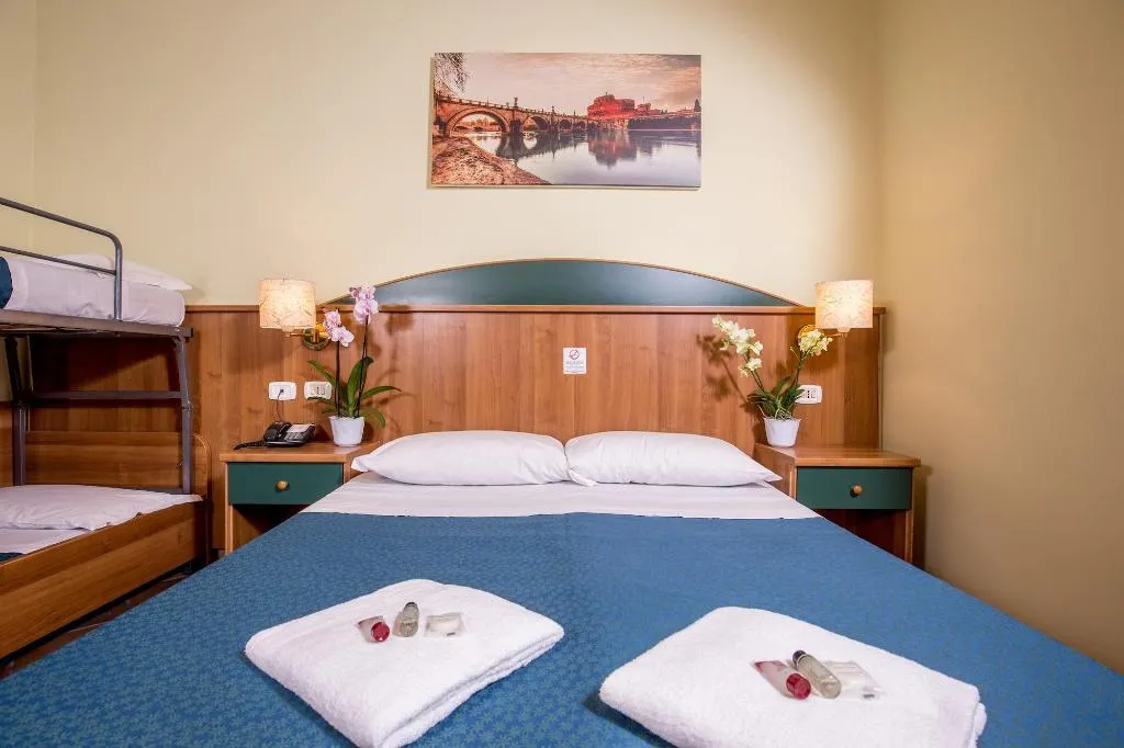 Room, Trastevere, Rome