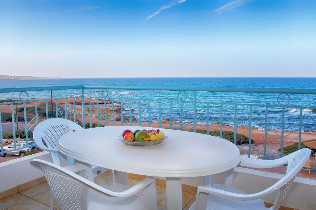 VILLA CAPACITY 6 Room, Romantica Beach Villas, Crete