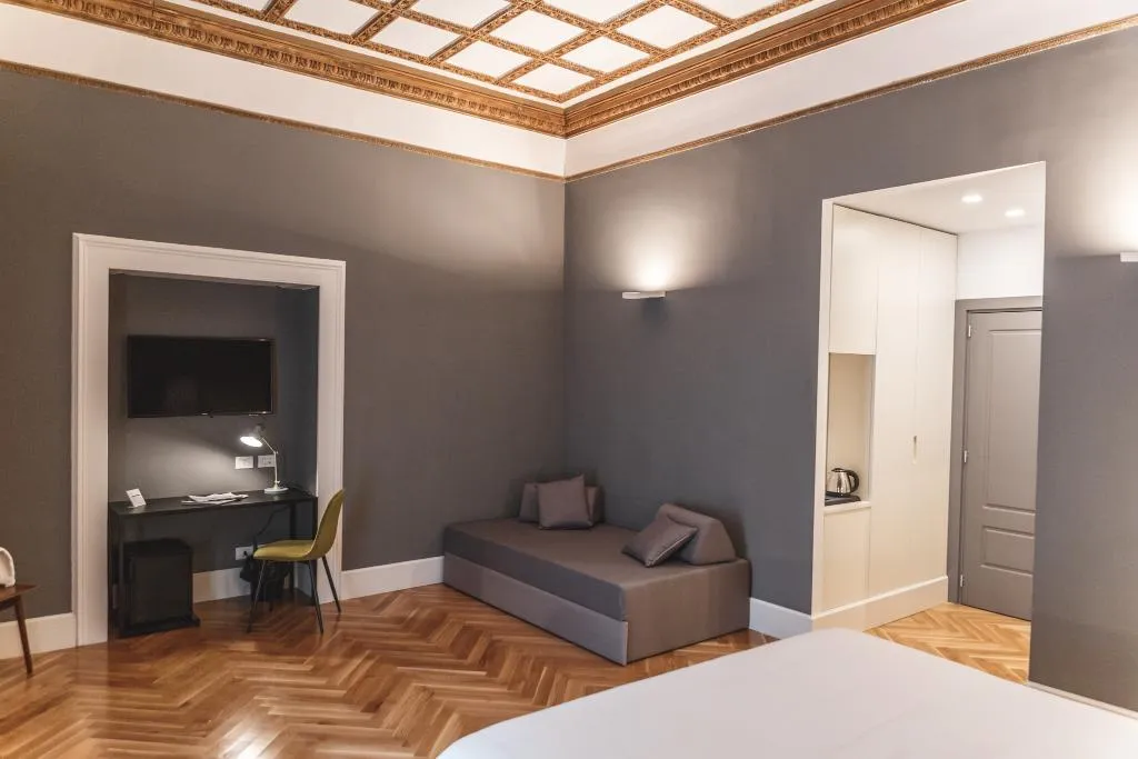SUITE STANDARD Room, Relais Della Porta, Naples