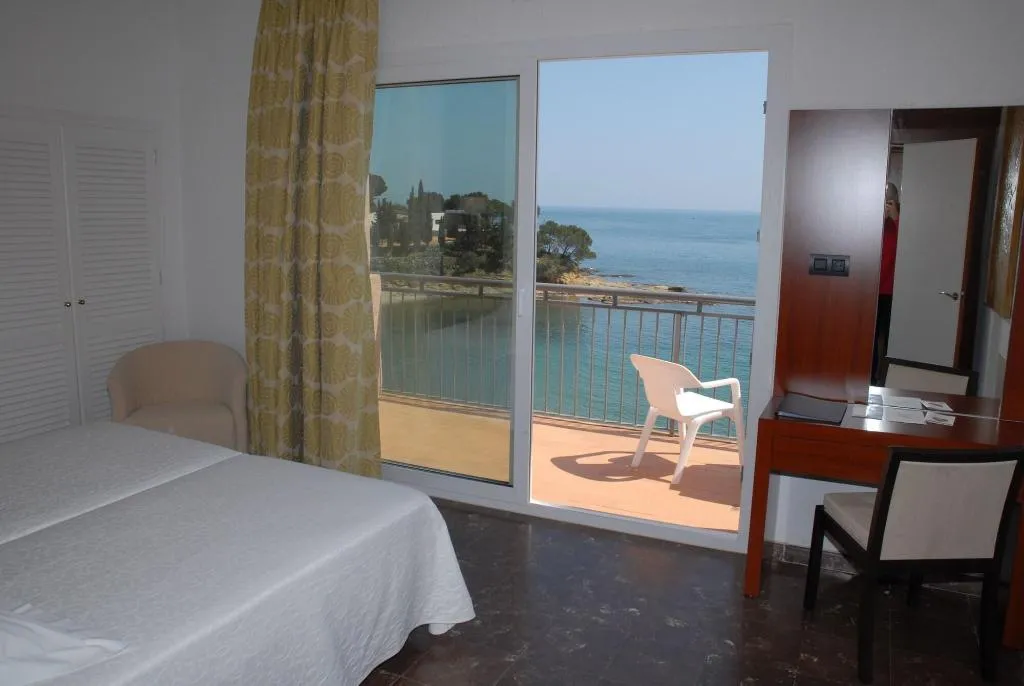 Room, Hotel Grifeu, Costa Brava
