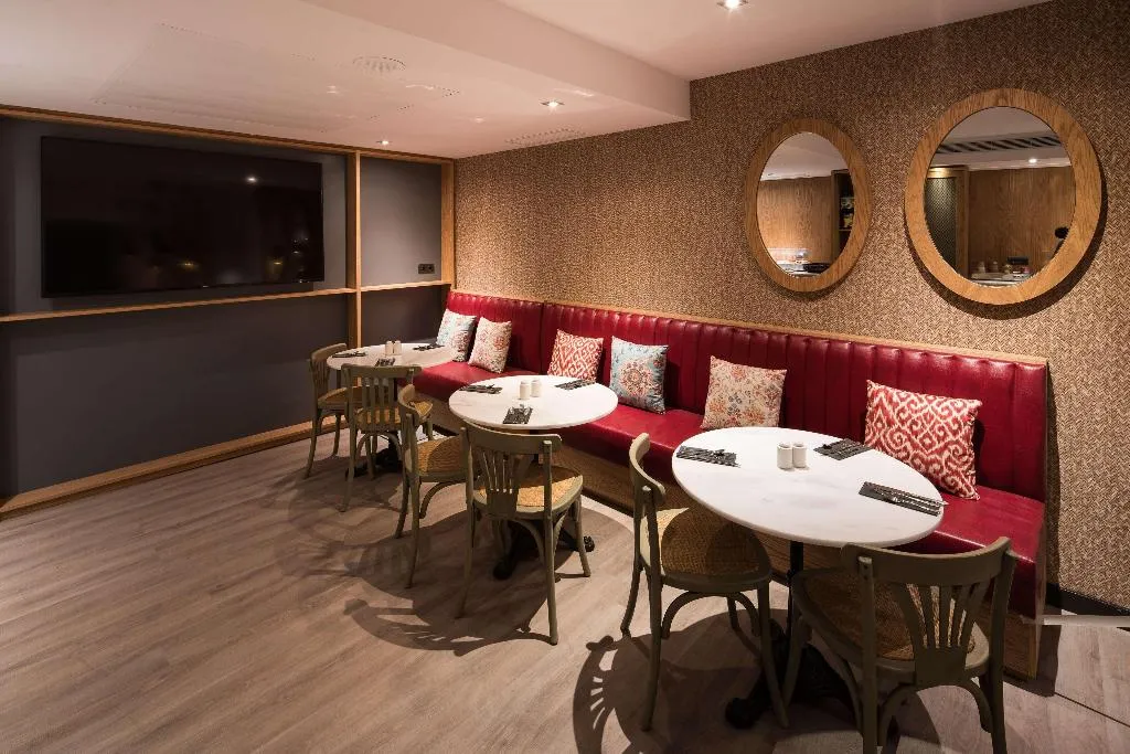 Restaurant, Catalonia Born, Barcelona