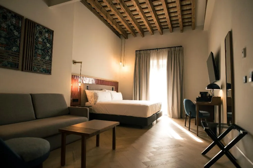 DOUBLE GRAND Room, Hotel Legado Magdalena, Seville