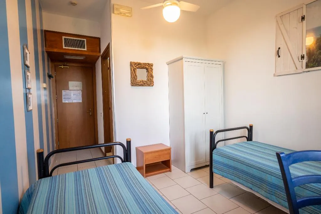 SINGLE ONE BED Room, Lato Azzurro, Venice