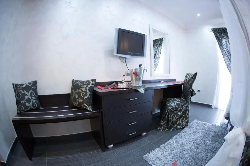 Room, Bellavista, Naples