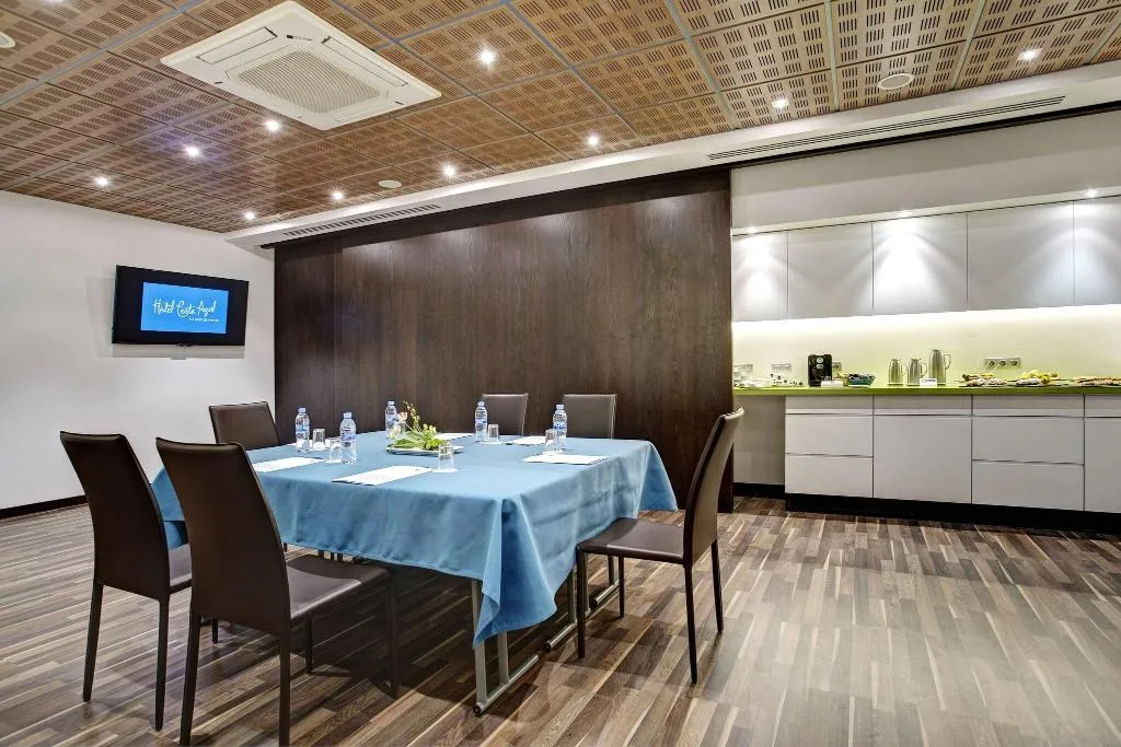 Conferences, Costa Azul, Majorca