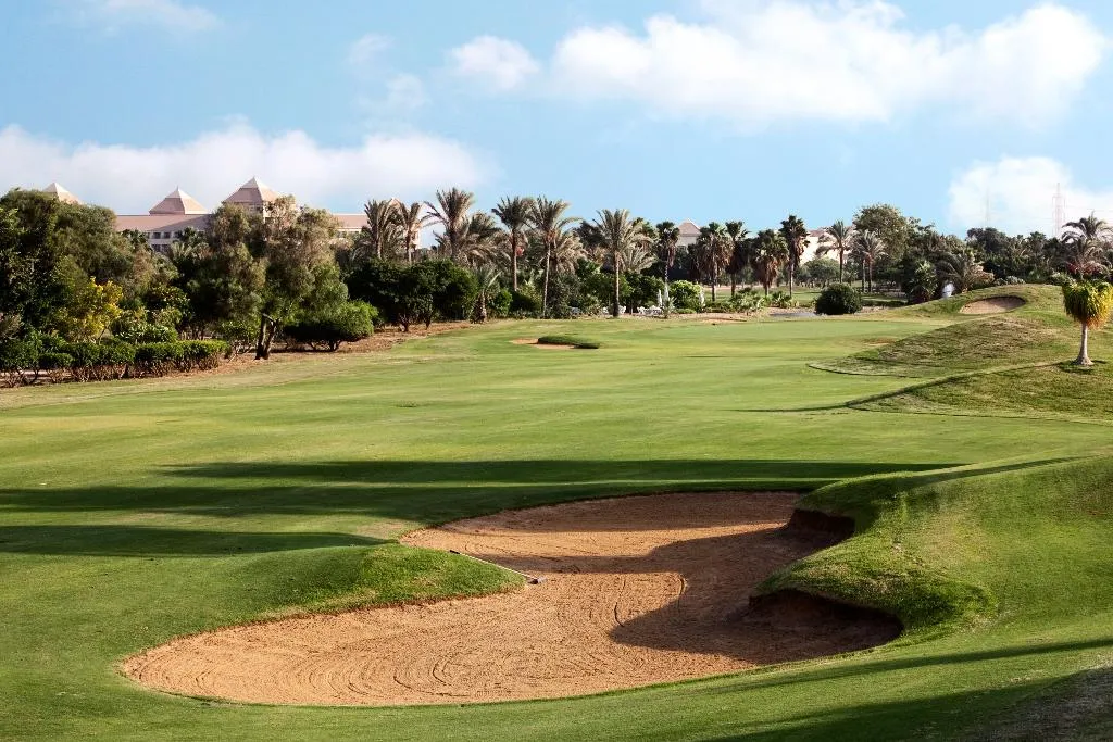 Sports and Entertainment, Hilton Pyramids Golf, Cairo