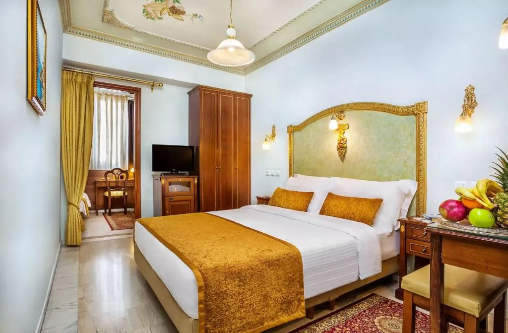 FAMILY ROOM STANDARD Room, Imperial Palace | Classical Hotel Thessaloniki, Halkidiki