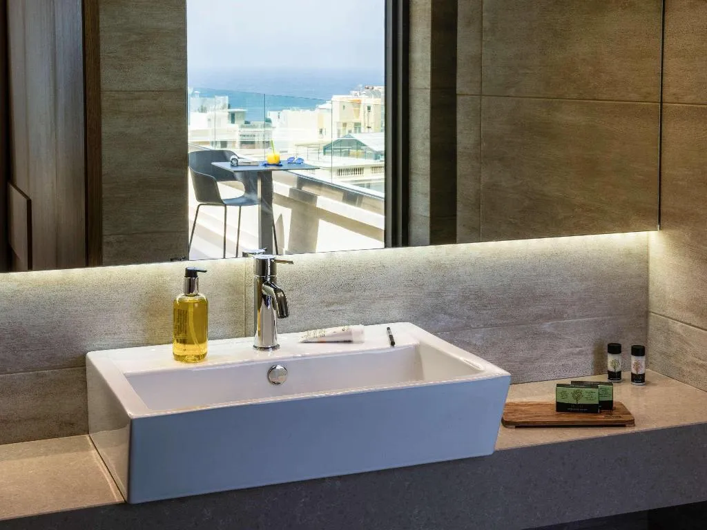 Room, Ibis Styles Heraklion Central, Crete