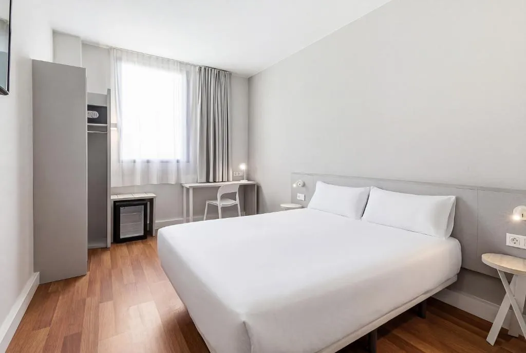 DOUBLE STANDARD Room, B&B HOTEL Barcelona Mataró, Barcelona