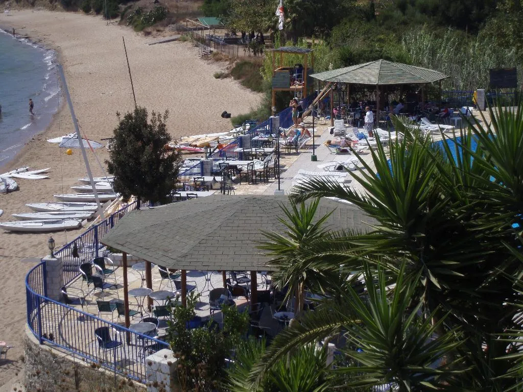 Lobby, Golden Sun, Kalamata