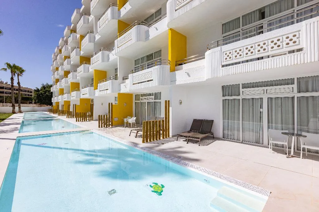 FAMILY ROOM POOL VIEW Room, Abora Catarina by Lopesan Hotels, Gran Canaria