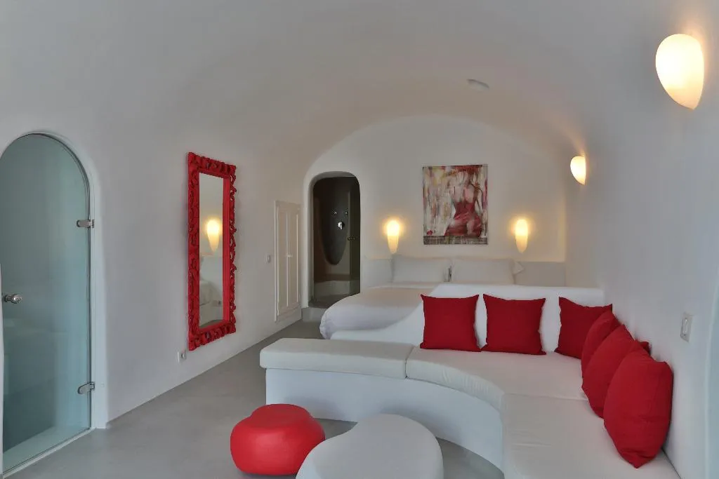 SUITE HONEYMOON Room, Trieris Villas & Suites, Santorini
