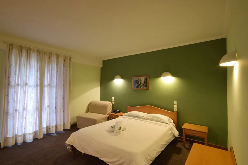 FAMILY ROOM STANDARD Room, Mont Helmos, Athens