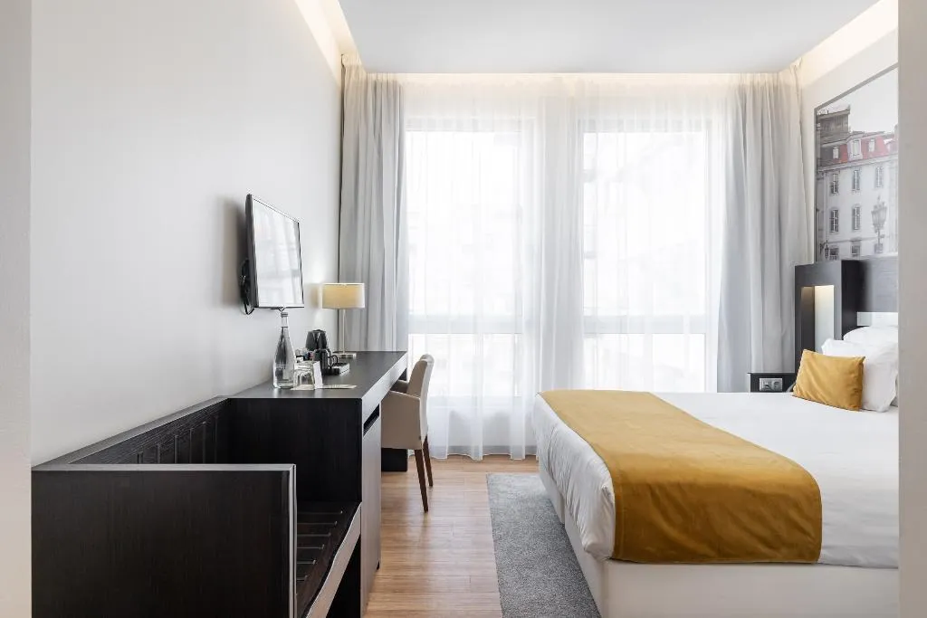 SINGLE STANDARD Room, Jupiter Lisboa Hotel – Rooftop & Spa, Lisbon
