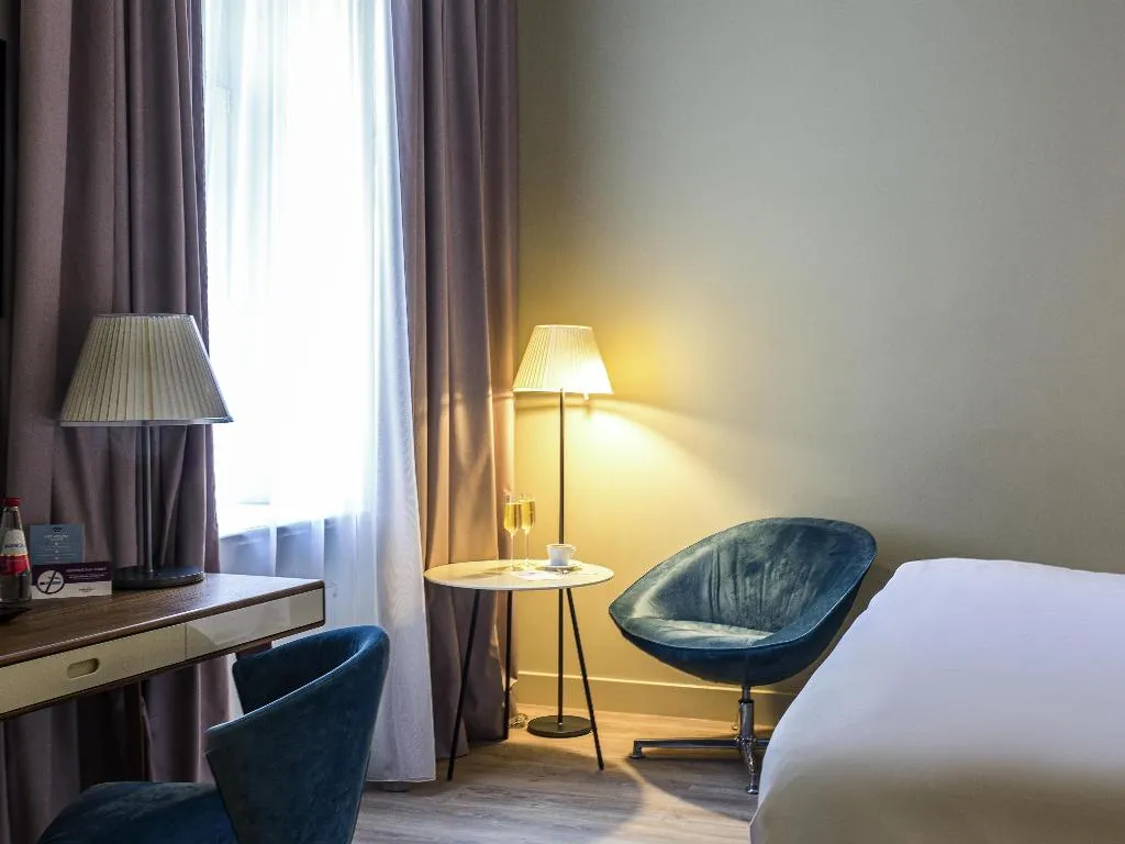 DOUBLE KING BED NON SMOKING Room, Mercure Riga Centre, Riga