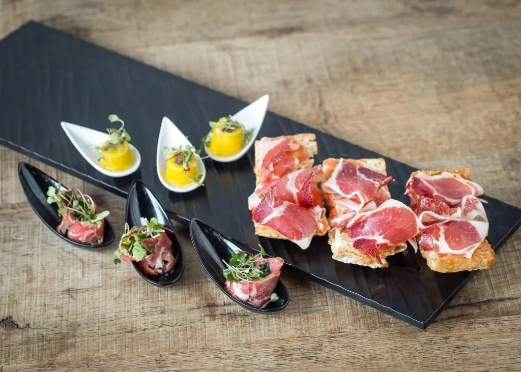 Restaurant, Montanya Hotel & Lodge, Costa Brava