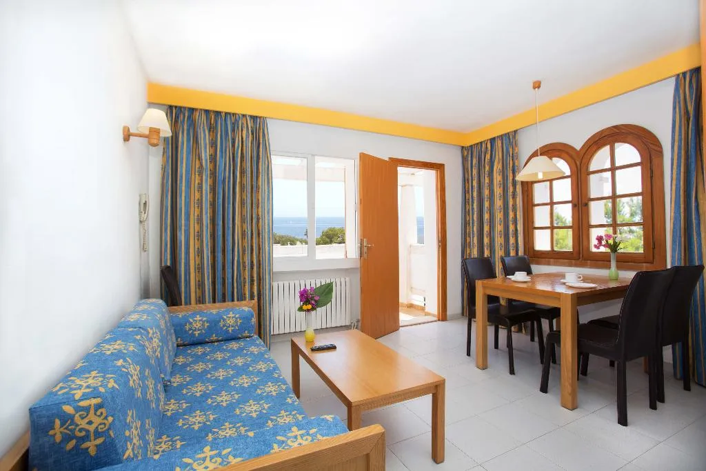APARTMENT TWO BEDROOMS Room, Gavimar La Mirada Club Resort, Majorca