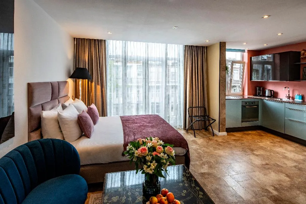 STUDIO DELUXE WITH BALCONY Room, Hotel Jupiter, Amsterdam