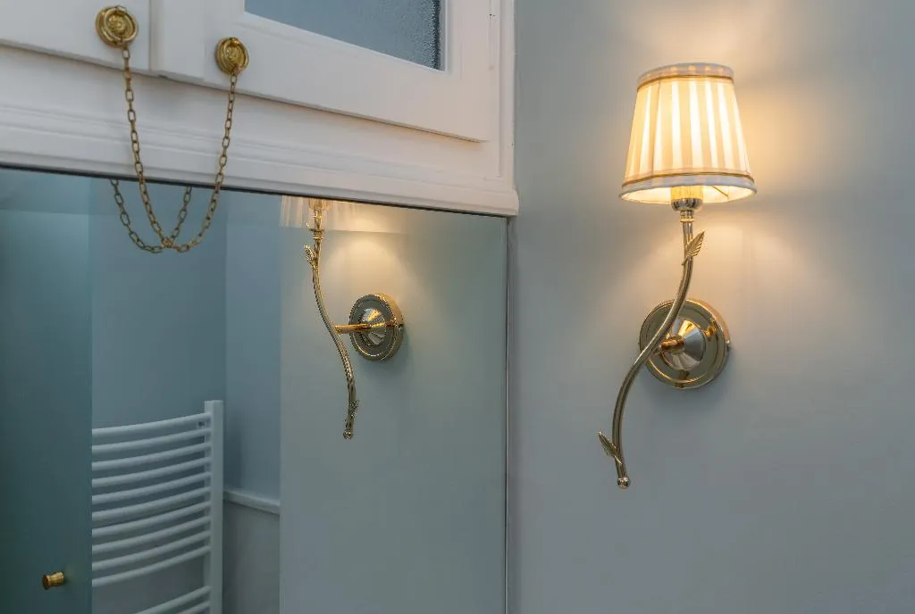 SUITE CAPACITY 4 Room, Noble Suites, Athens