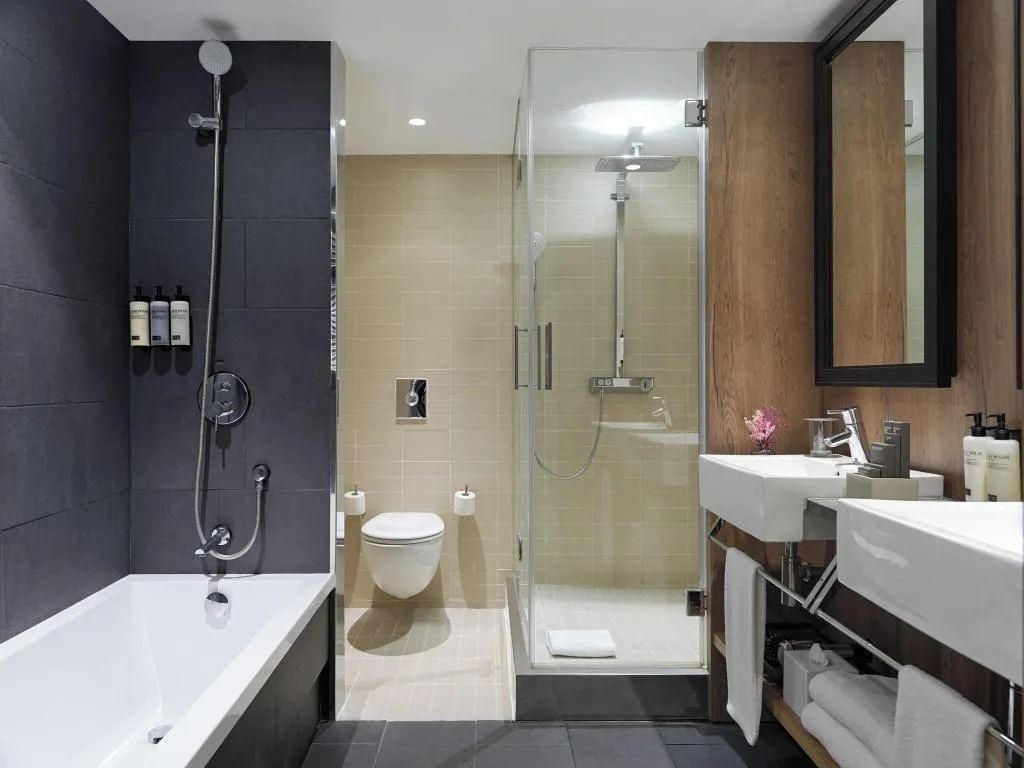 SUITE DELUXE Room, H10 Casanova, Barcelona