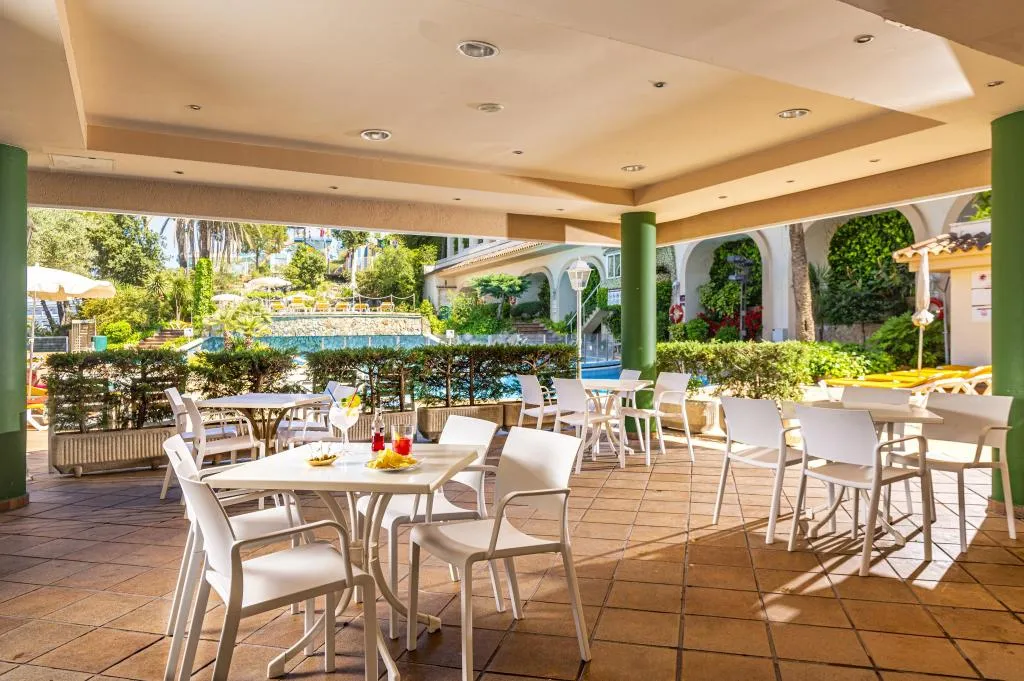Terrace, Guitart Central Park Aqua Resort, Costa Brava