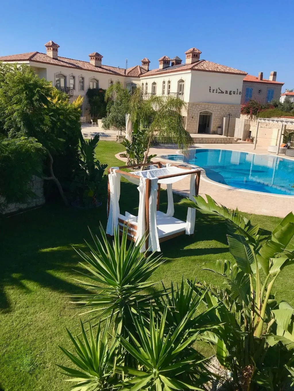 General view, Triangulo Hotel, Izmir