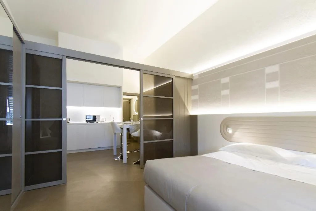 APARTMENT CAPACITY 6 TWO BEDROOMS Room, Palazzo dei Ciompi, Florence