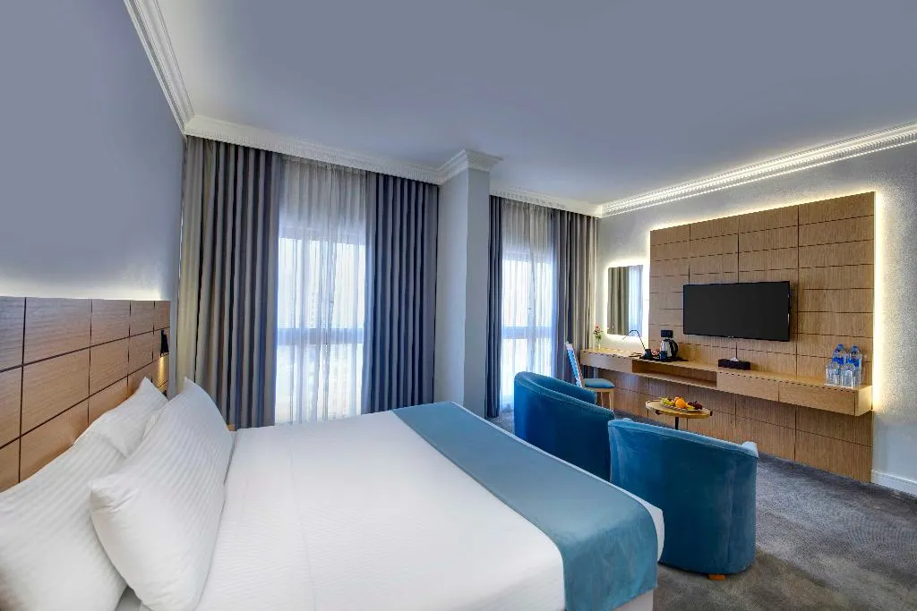 SINGLE DELUXE Room, Lotus Grand Hotel Dubai, Dubai
