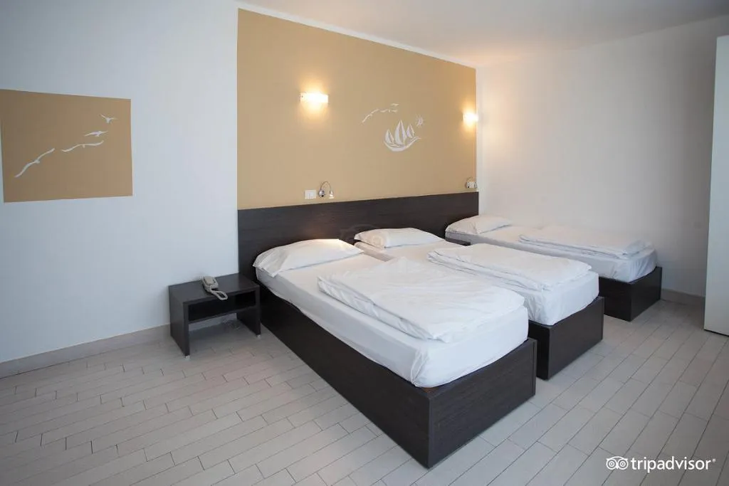 Room, Ca' del Moro, Venice