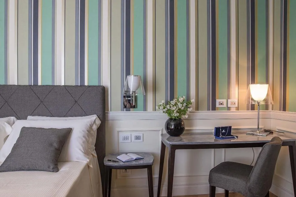 DOUBLE DELUXE QUEEN BED Room, Damaso Hotel, Rome