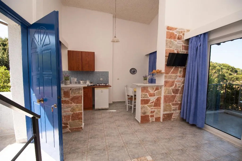 FAMILY ROOM ECONOMY Room, The Small Village, Kos