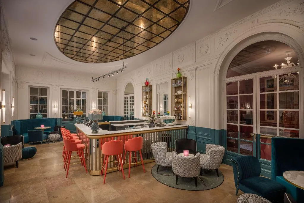 Bar, Anglo American Hotel Florence, Curio Collection, Florence