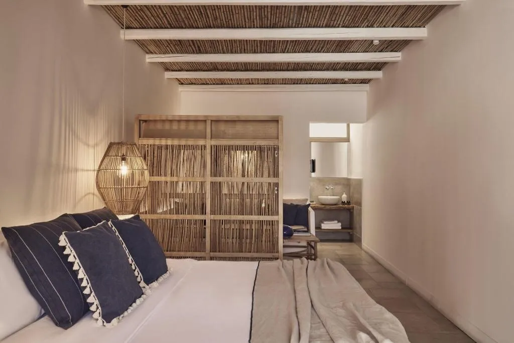DOUBLE DELUXE KING BED Room, Dionysos sea side resort, Santorini