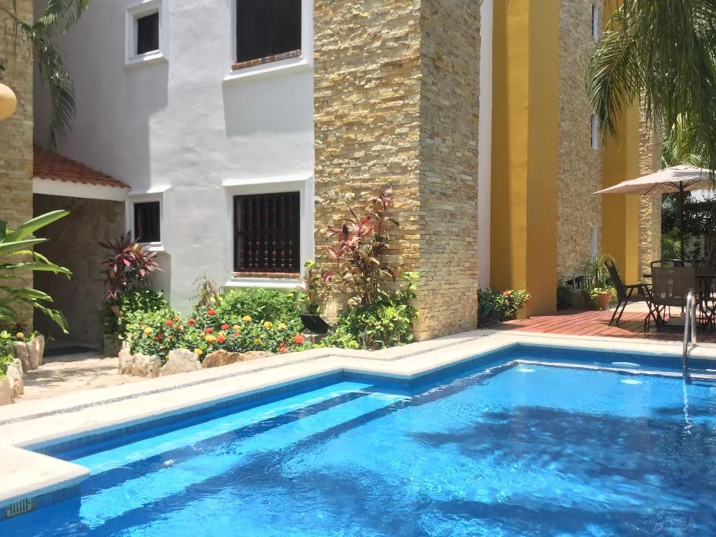Pool, Las Golondrinas, Playa Del Carmen