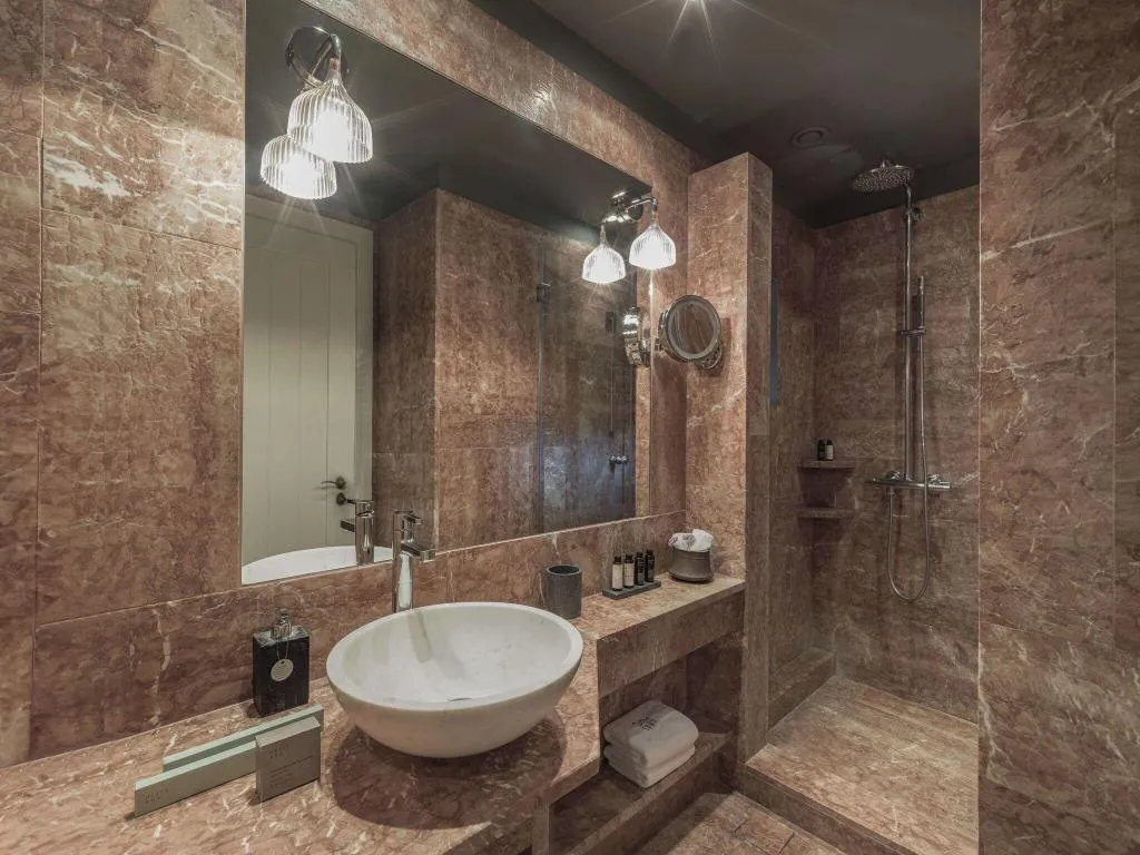 DOUBLE QUEEN SIZE BED Room, Kinsterna Hotel, Kalamata