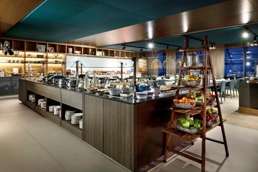Restaurant, Hyatt Regency Barcelona Tower, Barcelona