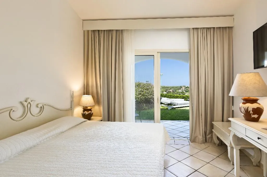 DOUBLE CLASSIC GARDEN VIEW Room, Grand Hotel In Porto Cervo, Olbia