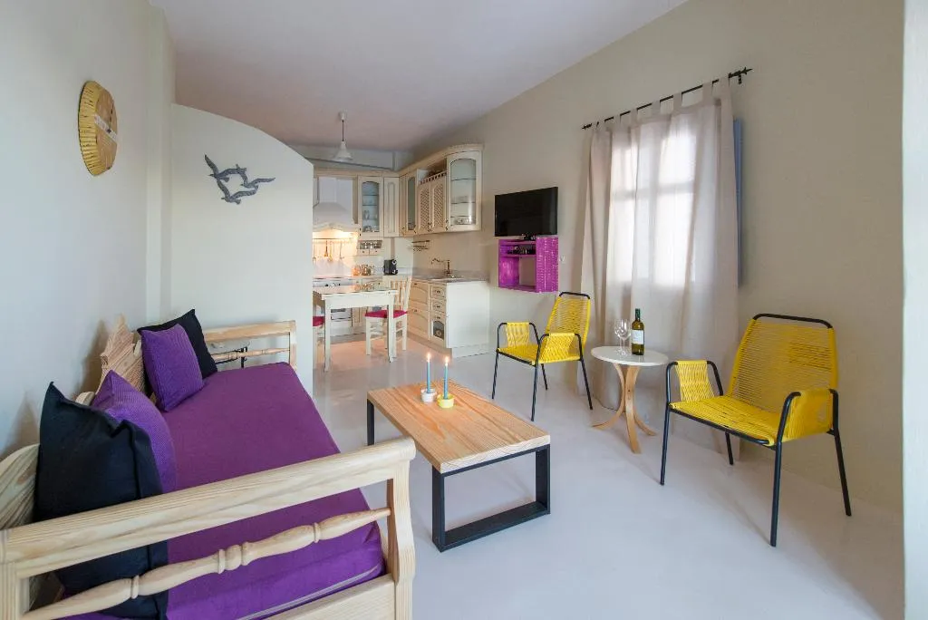 FAMILY ROOM PREMIUM Room, Earino Suites and Villas, Santorini
