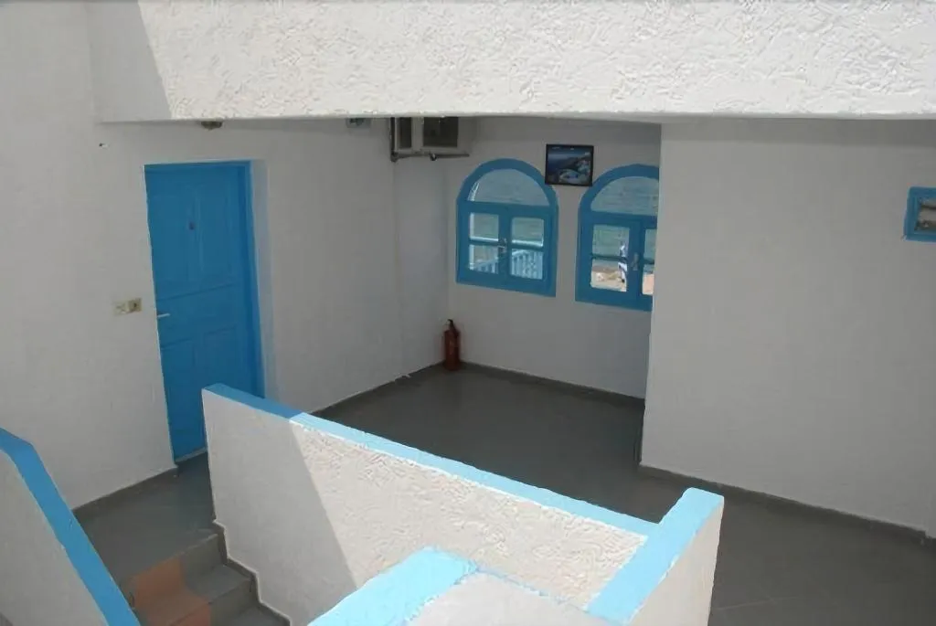 General view, Socrates Apartments & Restaurant, Crete