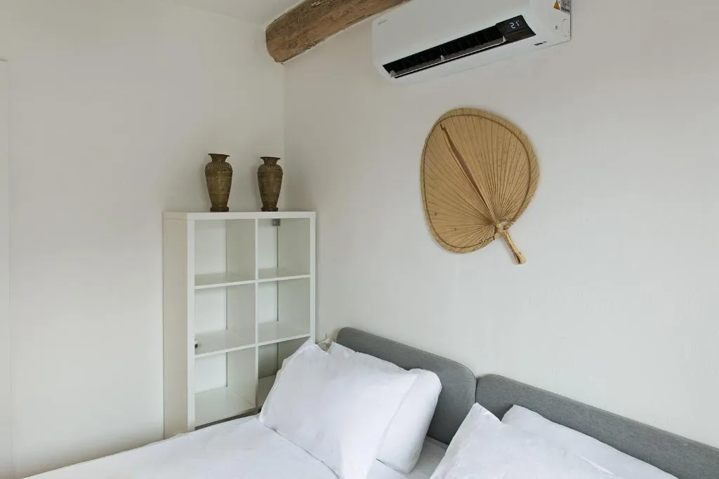 APARTMENT CAPACITY 4 ONE BEDROOM Room, Stresa Complex Levoasi, Milan