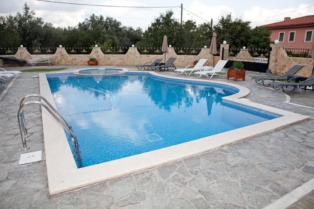 Pool, Diwani Luxury Villas, Kefallinia