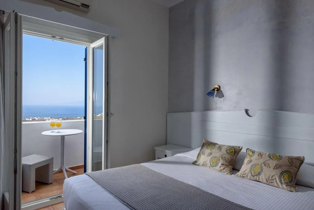 Room, Anemomilos, Santorini
