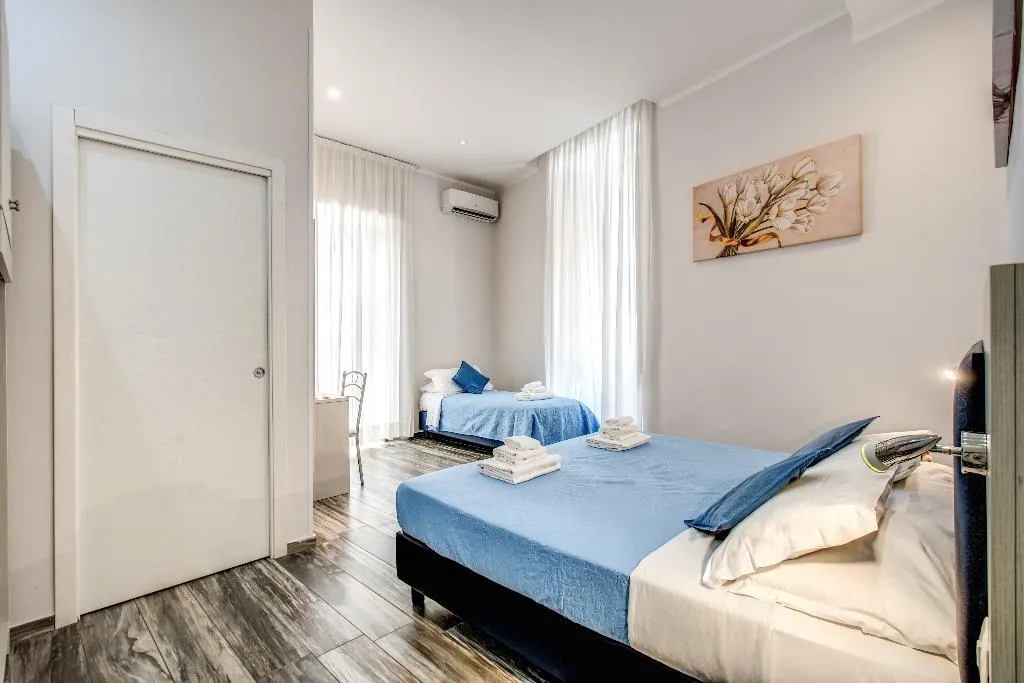 TRIPLE STANDARD Room, Napoli'S Gold, Naples