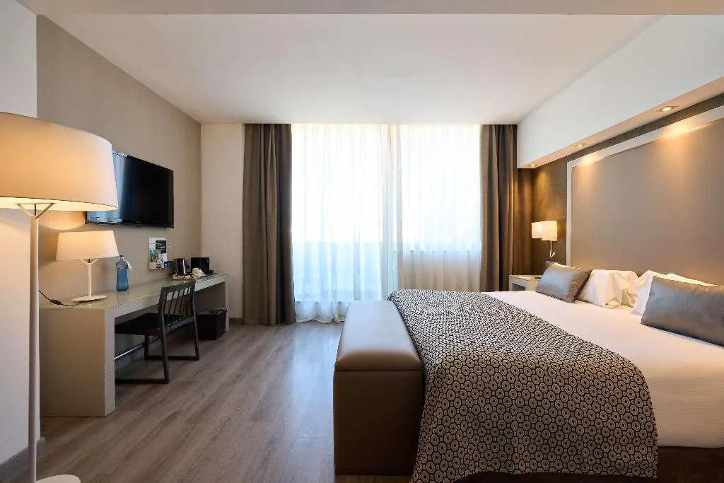 Room, Catalonia Square, Barcelona