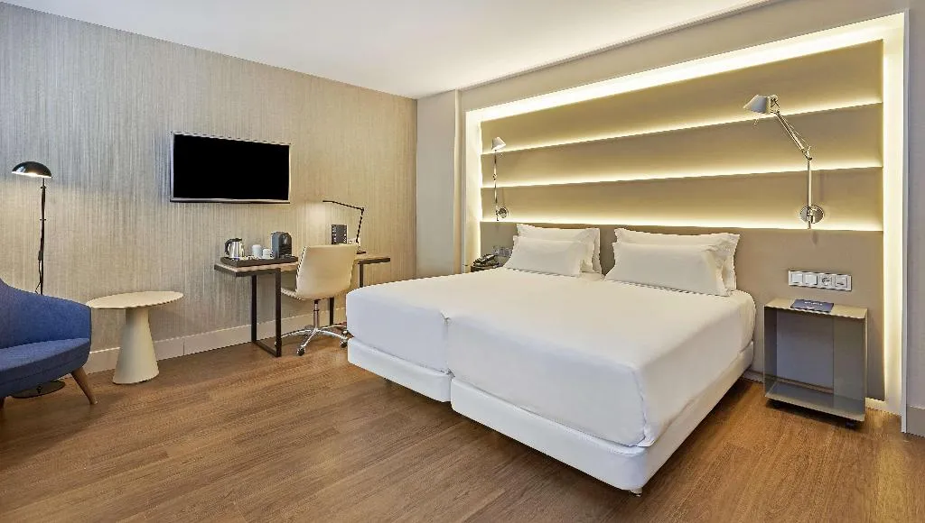 DOUBLE SUPERIOR Room, NH Sants Barcelona, Barcelona