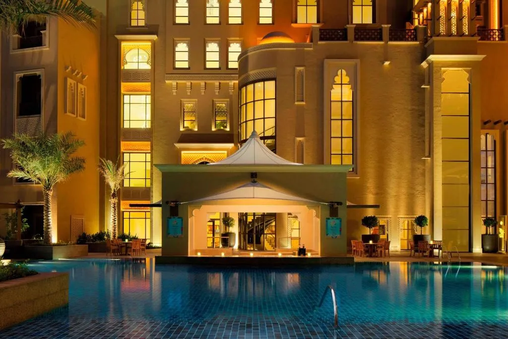 Pool, Sheraton Sharjah Beach Resort & Spa, Dubai
