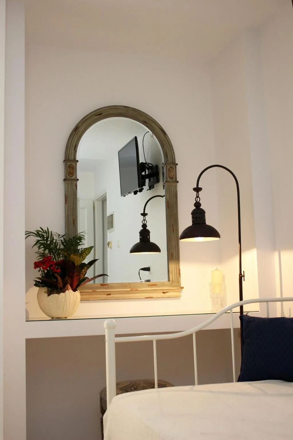Room, Ikaros Art Hotel, Crete