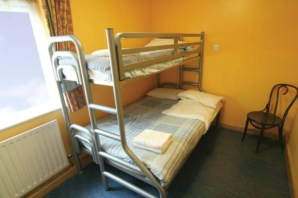 QUADRUPLE WITH SHARED BATHROOM Room, Avalon House Hostel, Dublin