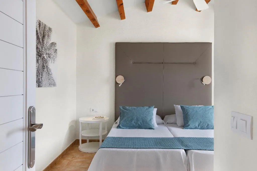 Room, TRH Tirant Playa, Menorca